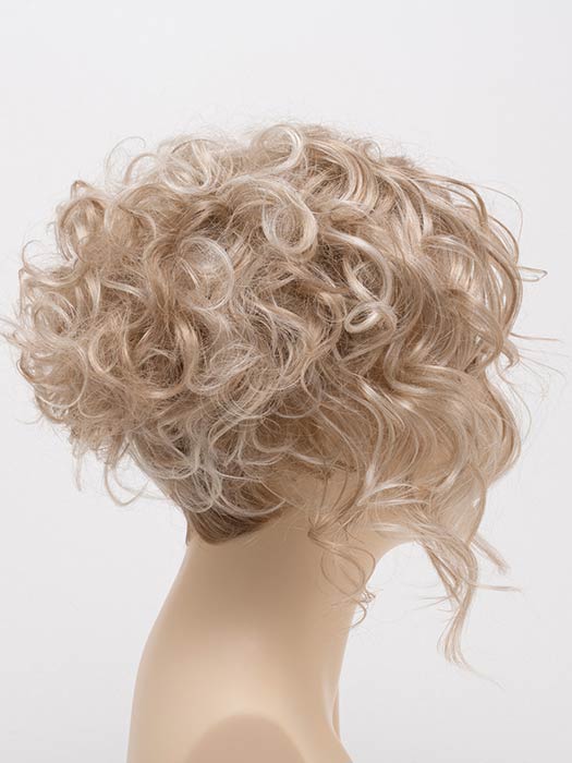 Kelsey by Envy - Regal Wigs